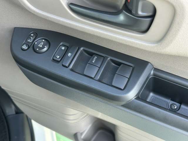 ホンダ Ｎ　ＢＯＸ ジョイ ６６０ モノトーン R7年 (東海) 99