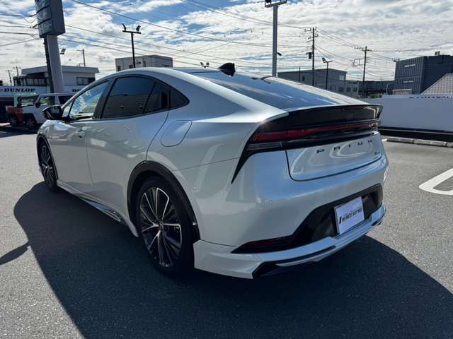 トヨタ プリウス ２．０ Ｚ R5年 () 99