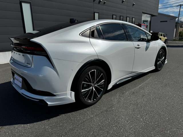 トヨタ プリウス ２．０ Ｚ R5年 () 99
