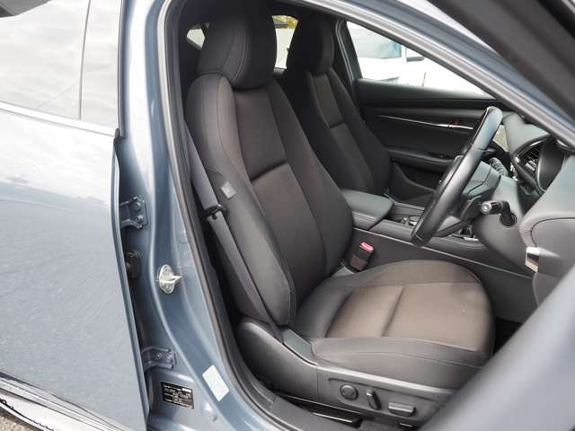 マツダ ＭＡＺＤＡ３　ファストバック １．８ ＸＤ プロアクティブ ディーゼルターボ ４ＷＤ R1年 () 99