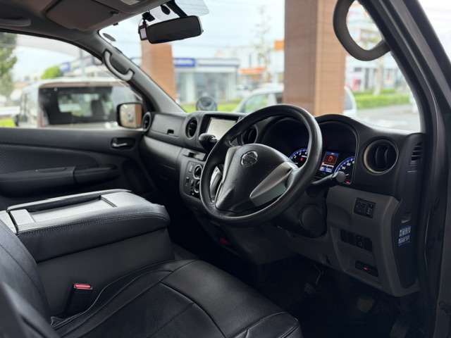 日産 ＮＶ３５０キャラバン ２．０ プレミアムＧＸ ロングボディ H25年 () 99