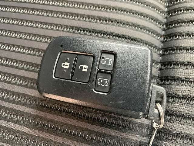トヨタ ヴォクシー ２．０ ＺＳ 煌 H30年 () 99