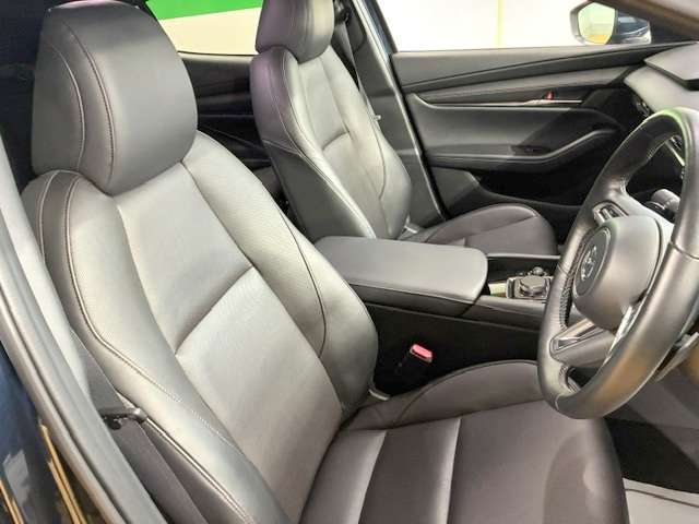 マツダ ＭＡＺＤＡ３　ファストバック ２．０ ２０Ｓ Ｌパッケージ R4年 (関東) 99