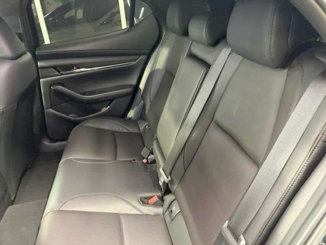 マツダ ＭＡＺＤＡ３　ファストバック ２．０ ２０Ｓ Ｌパッケージ R4年 (関東) 99