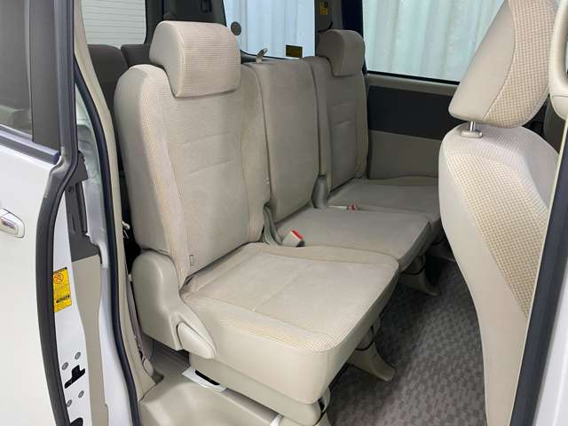 トヨタ ノア ２．０ Ｘ スマートエディション H21年 (近畿) 99