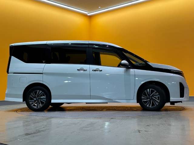 日産 セレナ ２．０ ハイウェイスターＶ R5年 (近畿) 99