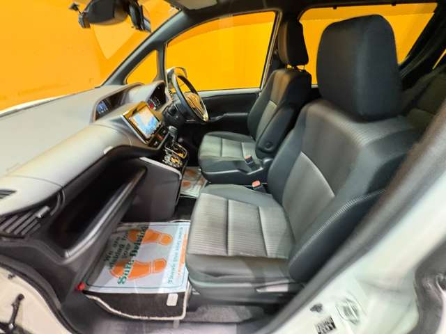 トヨタ ヴォクシー ２．０ ＺＳ 煌ＩＩ H30年 (近畿) 99