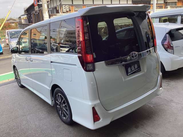 トヨタ ノア ２．０ ＳＩ ＷＸＢ H28年 (近畿) 99