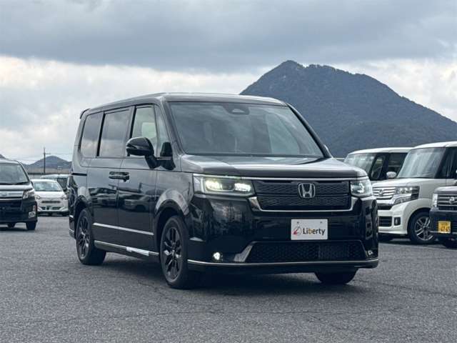 ホンダ ステップワゴン　ハイブリッド ２．０ Ｅ：ＨＥＶ スパーダ R8年 (近畿) 99