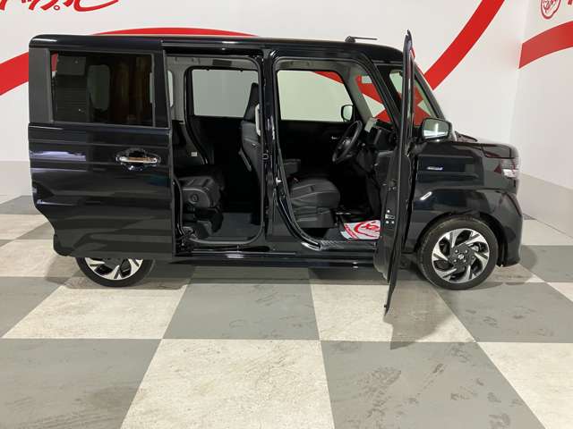スズキ スペーシア　ギア ６６０ カスタム ハイブリッド ＸＳターボ ４ＷＤ R6年 (東北) 99