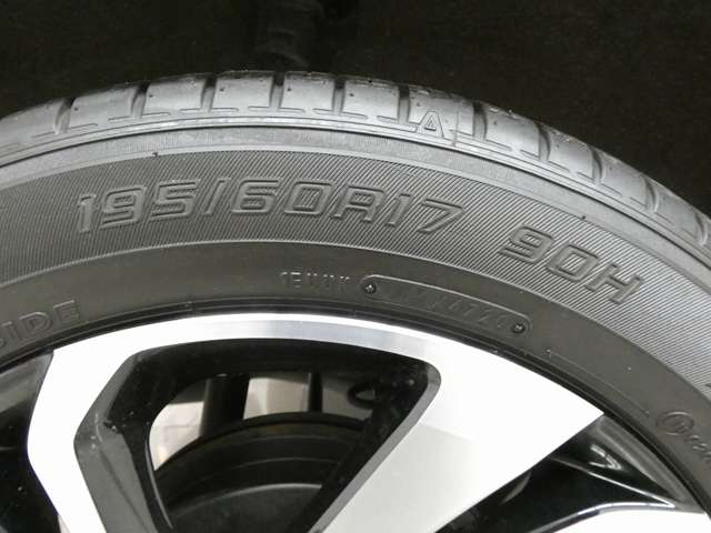トヨタ ライズ １．０ Ｚ ４ＷＤ R2年 (東北) 99