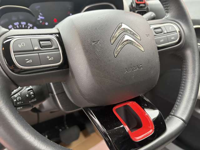 シトロエン Ｃ３　エアクロス　ＳＵＶ シャイン R2年 (東北) 99
