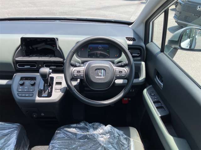 ホンダ フリード　ハイブリッド １．５ Ｅ：ＨＥＶ クロスター R8年 (東海) 99
