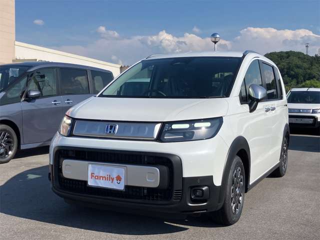 ホンダ フリード　ハイブリッド １．５ Ｅ：ＨＥＶ クロスター R8年 (東海) 99