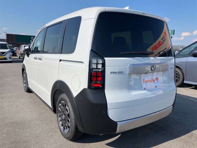 ホンダ フリード　ハイブリッド １．５ Ｅ：ＨＥＶ クロスター R8年 (東海) 99