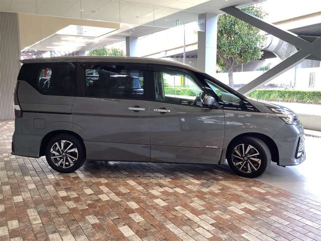 日産 セレナ ２．０ ハイウェイスター Ｖ R3年 (近畿) 99