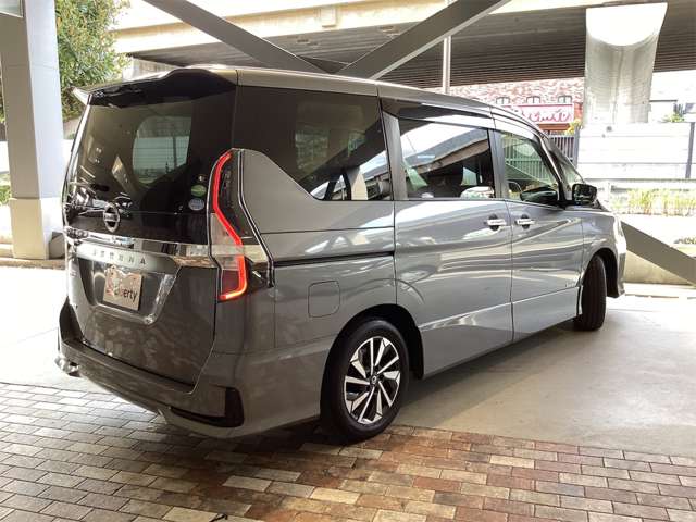 日産 セレナ ２．０ ハイウェイスター Ｖ R3年 (近畿) 99