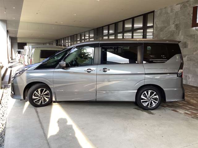 日産 セレナ ２．０ ハイウェイスター Ｖ R3年 (近畿) 99