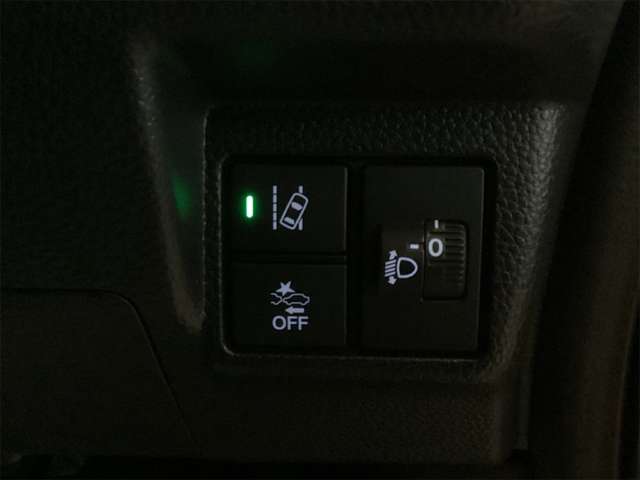 ホンダ Ｎ　ＢＯＸ カスタム ６６０ Ｌ R5年 (近畿) 99