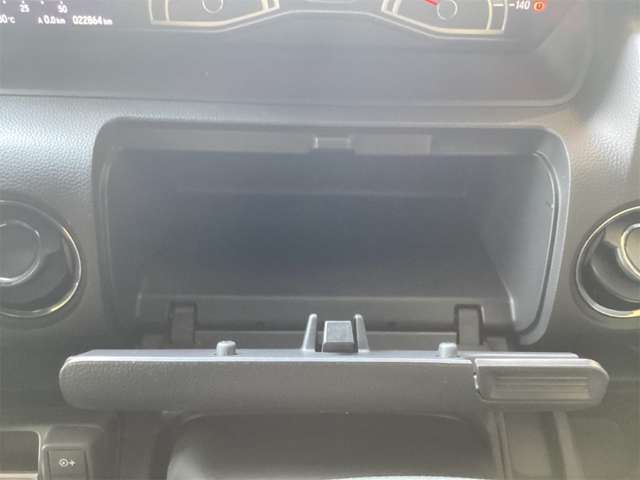ホンダ Ｎ　ＢＯＸ カスタム ６６０ Ｌ R4年 (近畿) 99