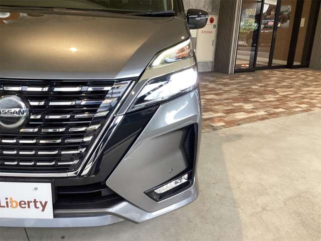 日産 セレナ ２．０ ハイウェイスター Ｖ R3年 (近畿) 99