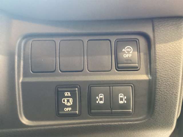 日産 セレナ ２．０ ハイウェイスター Ｖ R4年 (近畿) 99