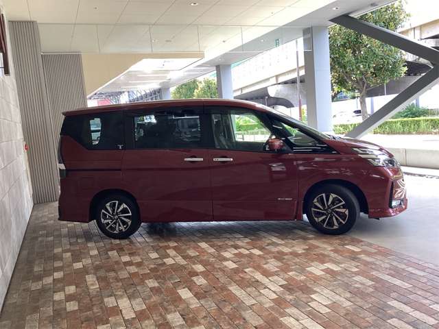 日産 セレナ ２．０ ハイウェイスター Ｖ R4年 (近畿) 99