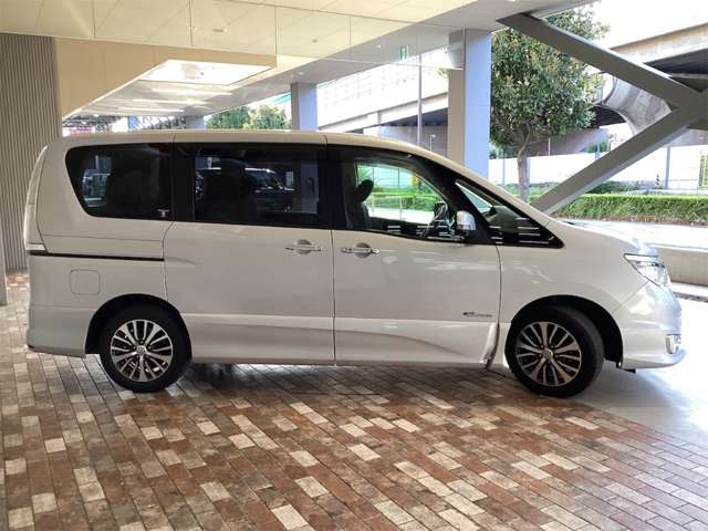 日産 セレナ ２．０ ハイウェイスター Ｓ－ＨＹＢＲＩＤ アドバンストセーフティ パッケージ H27年 (近畿) 99