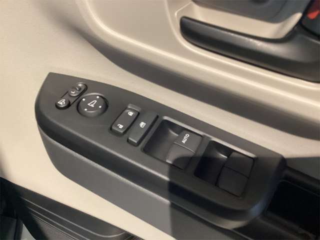ホンダ Ｎ　ＢＯＸ ６６０ R8年 (近畿) 99