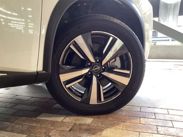 日産 エクストレイル １．５ Ｇ Ｅ－４ＯＲＣＥ ４ＷＤ R5年 (近畿) 99