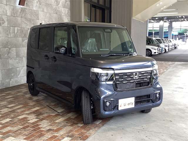 ホンダ Ｎ　ＢＯＸ カスタム ６６０ ブラック スタイル R8年 (近畿) 99
