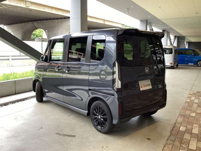 ホンダ Ｎ　ＢＯＸ カスタム ６６０ ブラック スタイル R8年 (近畿) 99