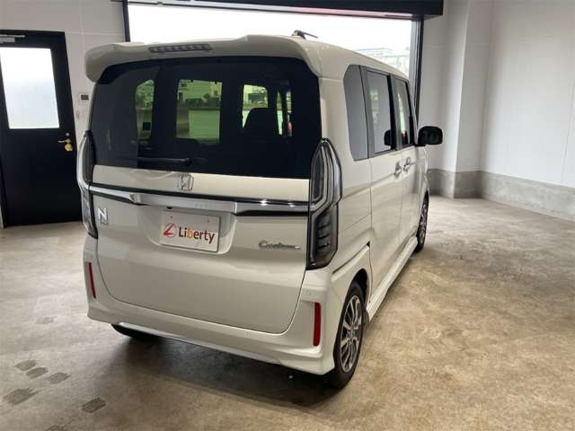 ホンダ Ｎ　ＢＯＸ カスタム ６６０ Ｌ R4年 (近畿) 99