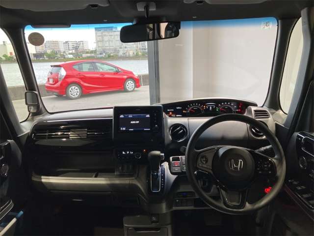 ホンダ Ｎ　ＢＯＸ カスタム ６６０ Ｌ R4年 (近畿) 99