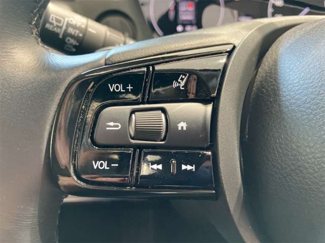 ホンダ ヴェゼル １．５ Ｅ：ＨＥＶ Ｚ R3年 (近畿) 99