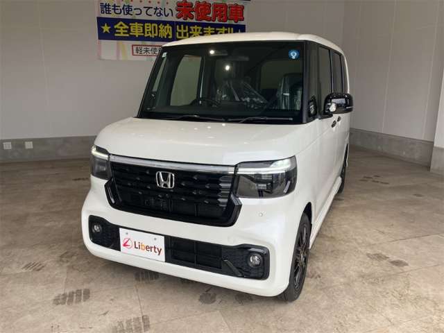 ホンダ Ｎ　ＢＯＸ カスタム ６６０ ターボ ブラック スタイル R8年 (近畿) 99