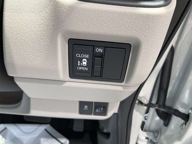 ホンダ Ｎ　ＢＯＸ ６６０ R8年 (近畿) 99