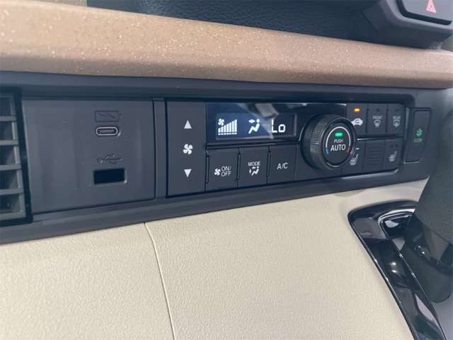 ホンダ Ｎ　ＢＯＸ ６６０ R8年 (近畿) 99
