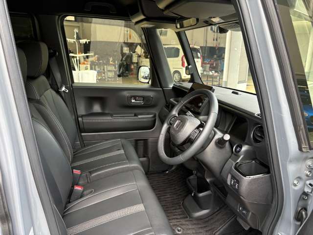 ホンダ Ｎ　ＢＯＸ カスタム ６６０ コーディネートスタイル モノトーン R5年 () 99