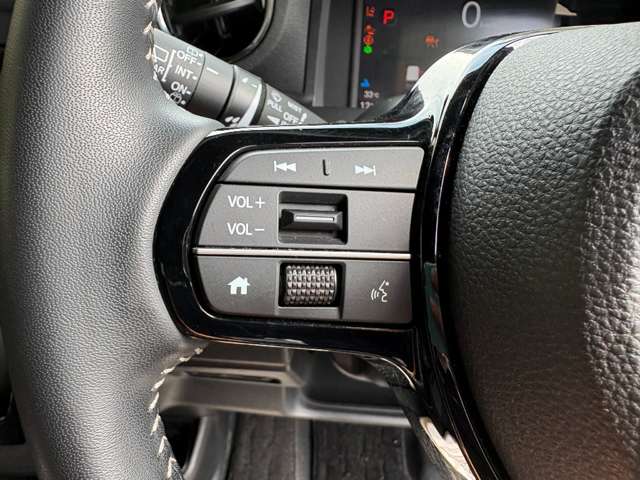 ホンダ Ｎ　ＢＯＸ カスタム ６６０ コーディネートスタイル モノトーン R5年 () 99