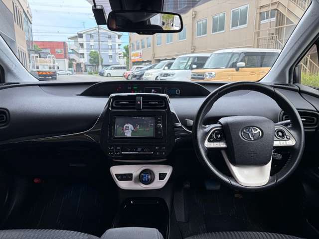 トヨタ プリウス １．８ Ｓ セーフティ プラス H30年 () 99