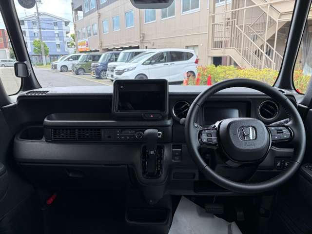 ホンダ Ｎ　ＢＯＸ カスタム ６６０ ブラック スタイル R8年 (近畿) 99
