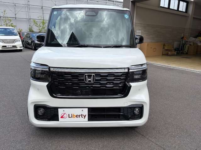 ホンダ Ｎ　ＢＯＸ カスタム ６６０ ブラック スタイル R8年 (近畿) 99