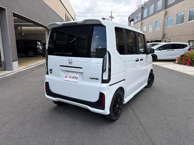 ホンダ Ｎ　ＢＯＸ カスタム ６６０ ブラック スタイル R8年 (近畿) 99