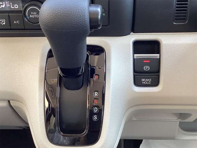 ホンダ Ｎ　ＢＯＸ ６６０ R8年 (近畿) 99