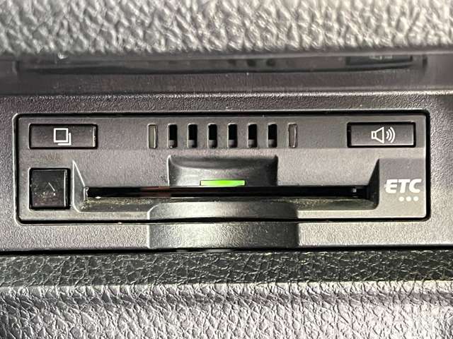 トヨタ ヴォクシー ２．０ ＺＳ 煌ＩＩＩ R3年 () 99