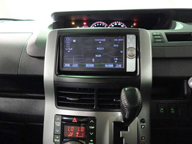 トヨタ ヴォクシー ２．０ ＺＳ 煌ＩＩ H24年 (近畿) 99