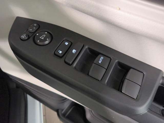 ホンダ Ｎ　ＢＯＸ ６６０ R7年 () 99