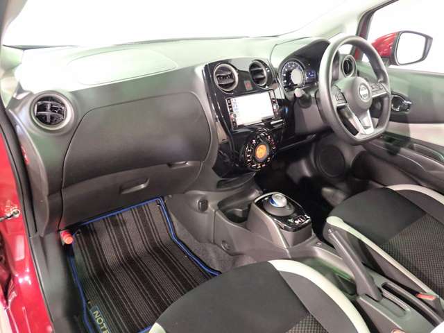 日産 ノート １．２ Ｅ－ＰＯＷＥＲ Ｘ R1年 () 99