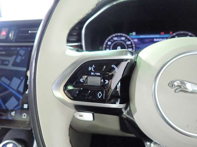 ジャガー ＸＦ Ｒダイナミック ＳＥ ２．０Ｌ Ｄ２００ ディーゼルターボ ４ＷＤ R3年 () 99